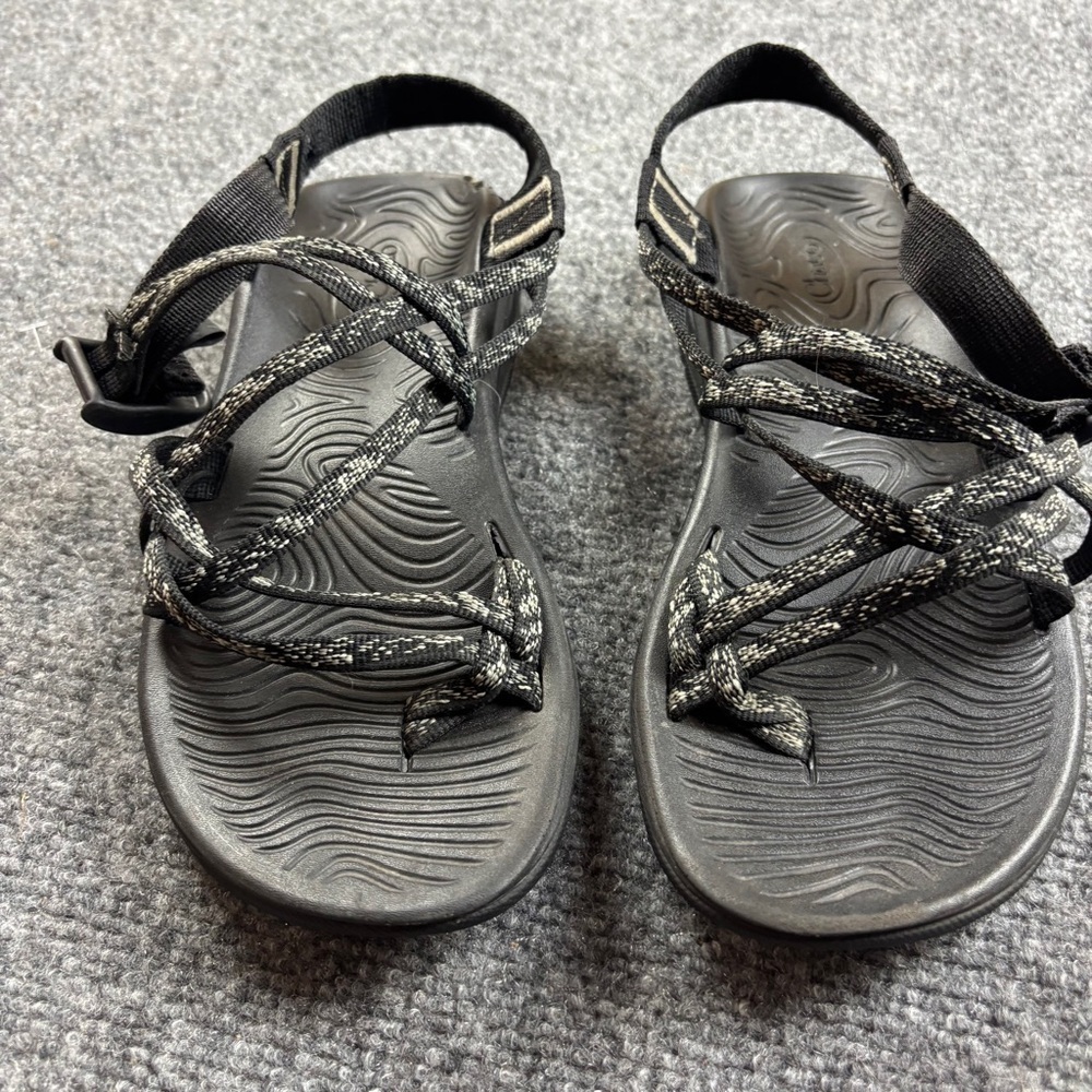 CHACO Women’s Z/Cloud X2 Sandals Black/White Water Shoe Outdoor size: 8
